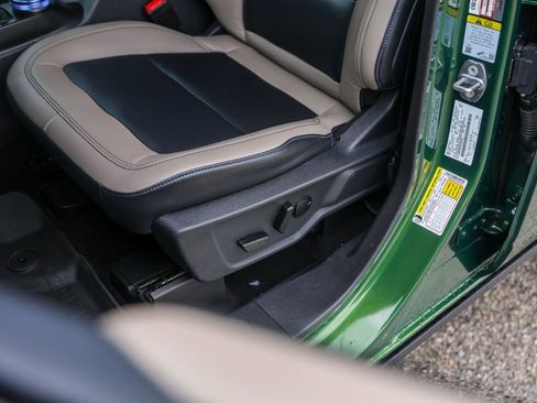 Used 2023 Ford Bronco Wildtrak image 11