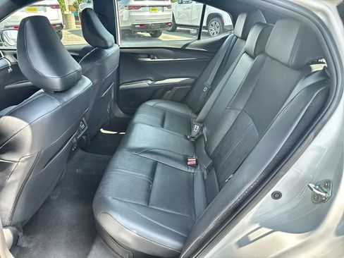 Used 2025 Toyota Camry XSE FWD image 21