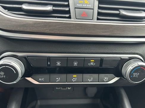 Used 2023 Nissan Altima 2.5 SV image 18