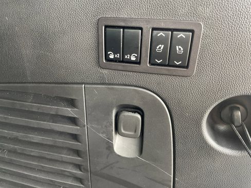 Used 2018 Chevrolet Tahoe Premier image 55