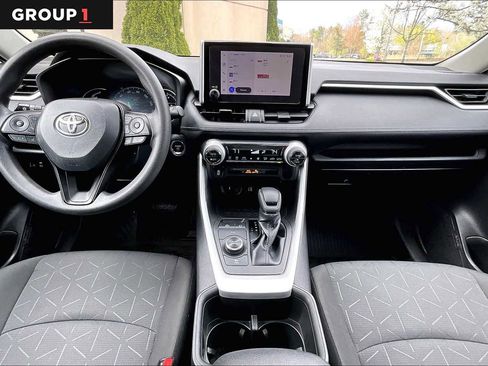 Used 2023 Toyota RAV4 AWD Hybrid image 16