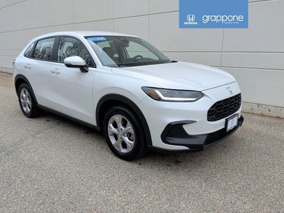Used 2025 Honda HR-V LX