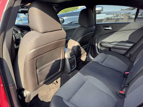 Used 2015 Dodge Charger SE w/ Power Sunroof Group RWD image 38