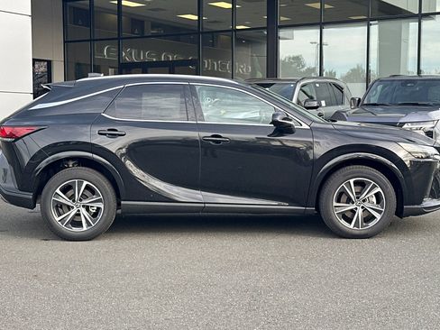 New 2026 Lexus RX 350 FWD image 3