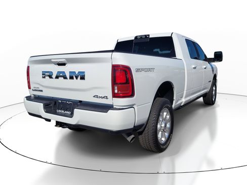 Used 2025 RAM 2500 Laramie AWD/4WD image 4