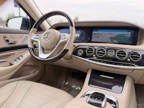 Used 2020 Mercedes-Benz S 560 4MATIC Sedan image 45