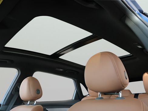 New 2025 VinFast VF 8 Plus AWD/4WD image 16
