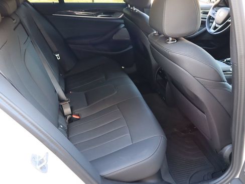 Used 2023 BMW 530i w/ Premium Package RWD image 17