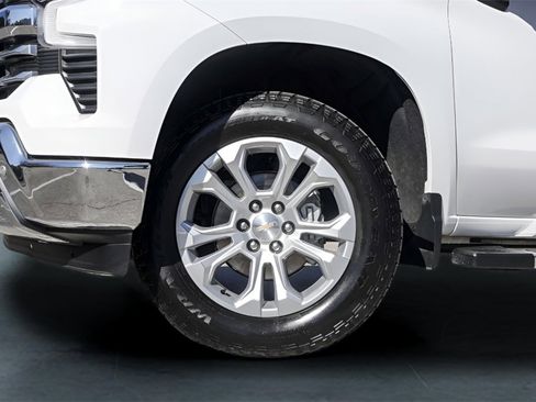 Used 2026 Chevrolet Silverado 1500 LTZ image 4