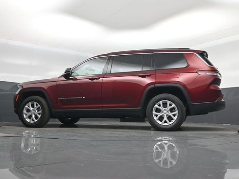 Used 2024 Jeep Grand Cherokee L Limited w/ Luxury Tech Group II image 46