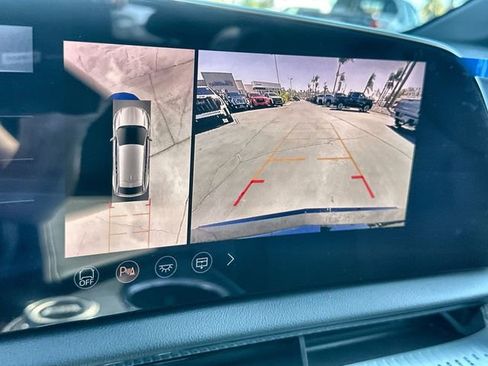 New 2025 Cadillac Optiq Luxury 1 image 15