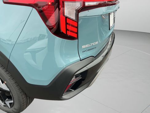 New 2026 Kia Seltos S image 10