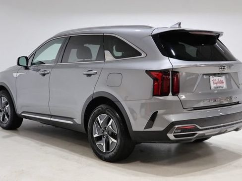 Used 2021 Kia Sorento EX FWD image 6