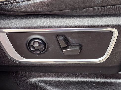 Used 2021 RAM 1500 Laramie image 40