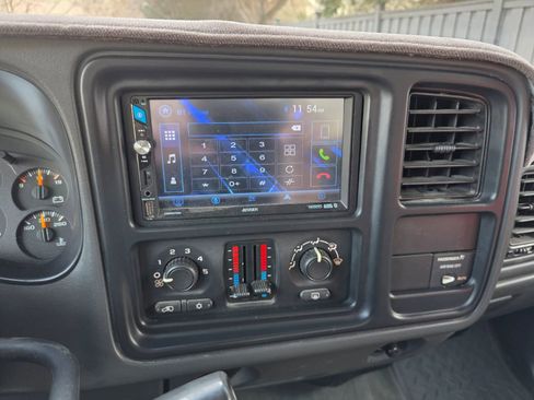 Used 2004 Chevrolet Silverado 1500 Z71 Pickup 4D 6 1/2 ft w/ Light Duty Power Package image 38