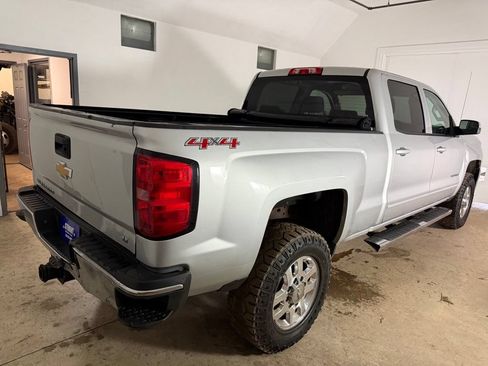Used 2015 Chevrolet Silverado 2500 LT w/ LT Convenience Package AWD/4WD image 5