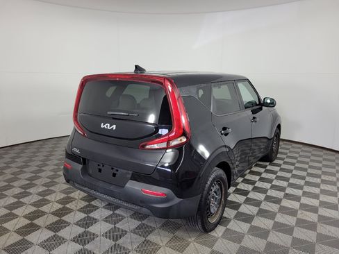 Used 2022 Kia Soul LX FWD image 9
