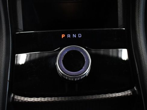 Used 2024 Jeep Grand Cherokee Laredo X image 38