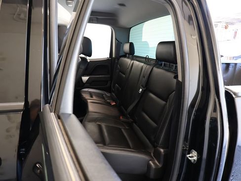 Used 2017 Chevrolet Silverado 1500 LT w/ Redline Edition AWD/4WD image 19