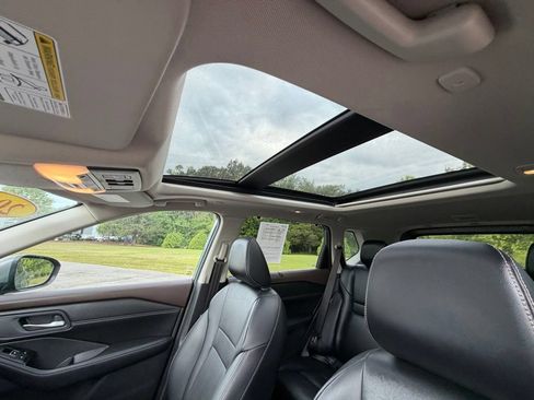 Certified 2023 Nissan Rogue SL w/ SL Premium Package FWD image 25