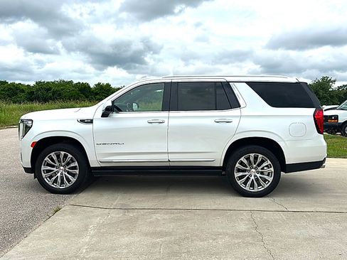 Used 2022 GMC Yukon Denali AWD/4WD image 5