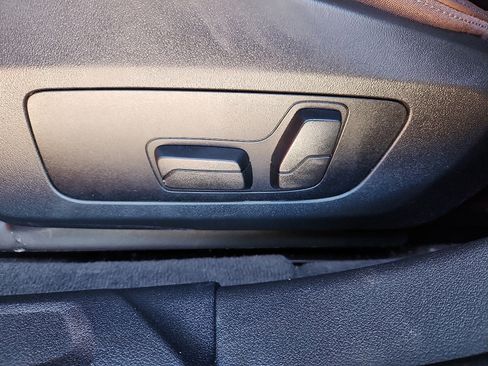 Used 2025 BMW 228i xDrive w/ Premium Package image 13