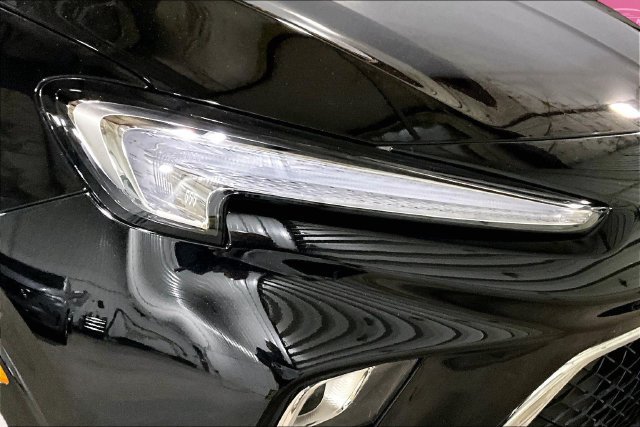 Used 2024 Buick Encore GX Sport Touring w/ Comfort Package FWD image 4