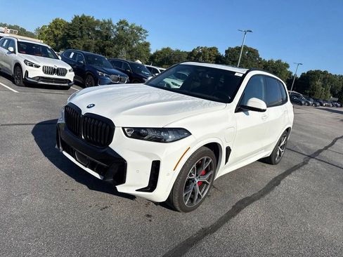 Used 2024 BMW X5 xDrive50e w/ M Sport Package AWD/4WD image 3