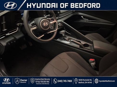 Certified 2026 Hyundai Elantra SE w/ Cargo Package FWD image 15