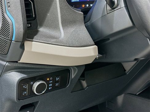 Used 2024 Ford Bronco Wildtrak image 10