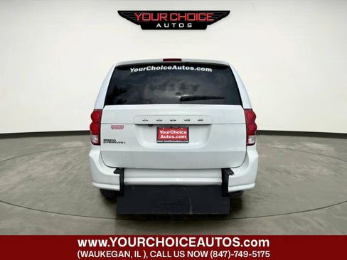 Used 2017 Dodge Grand Caravan SE w/ Power Window Group FWD image 6