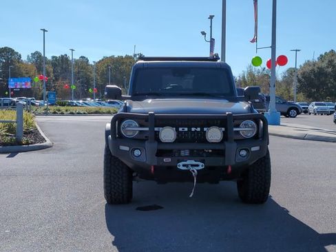 Used 2023 Ford Bronco Wildtrak image 9