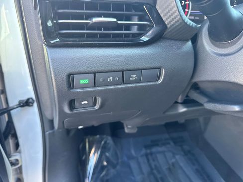 Used 2021 Nissan Sentra SR image 13