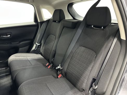 Certified 2025 Honda HR-V LX image 26