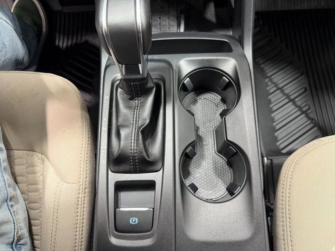 Used 2025 Ford Ranger XLT w/ FX4 Off-Road Package image 17