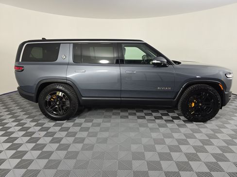 Used 2023 Rivian R1S Adventure AWD/4WD image 6