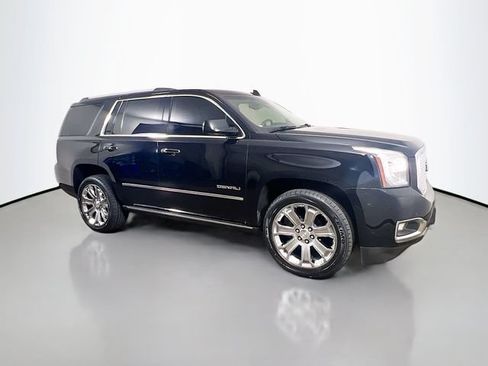Used 2016 GMC Yukon Denali w/ Open Road Package AWD/4WD image 25