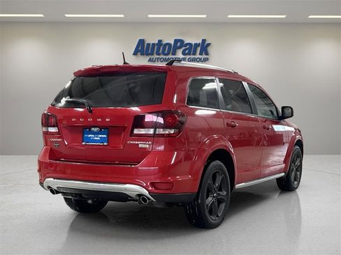 Used 2019 Dodge Journey Crossroad image 7