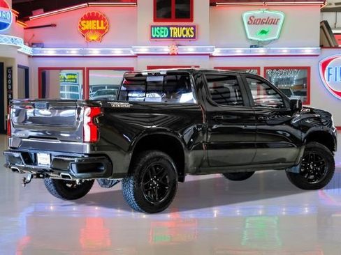 Used 2021 Chevrolet Silverado 1500 LT Trail Boss w/ LT Trail Boss Premium Package image 3