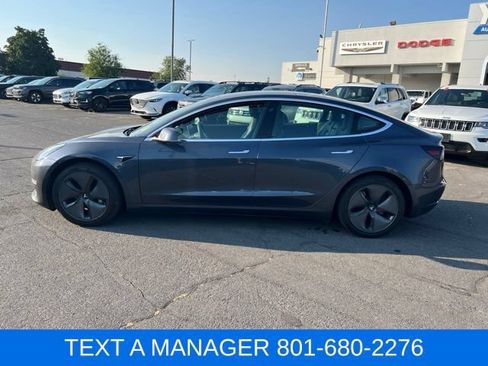 Used 2020 Tesla Model 3 Standard Range RWD image 2