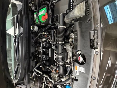 Used 2018 Honda Accord Touring image 63