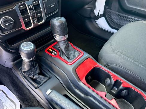 Used 2023 Jeep Wrangler Sport S image 18