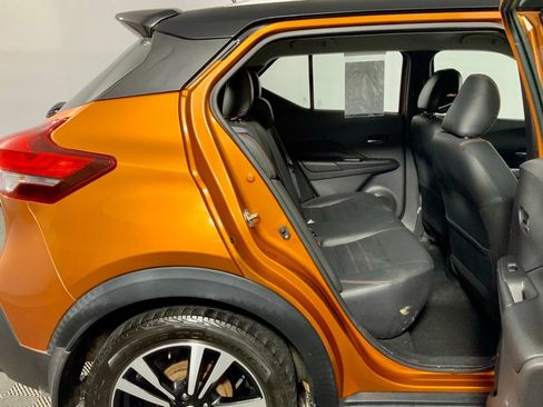 Used 2020 Nissan Kicks SR w/ SR Premium Package FWD image 30