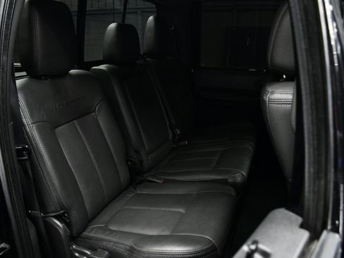 Used 2016 Ford F250 Platinum w/ FX4 Off-Road Package image 55