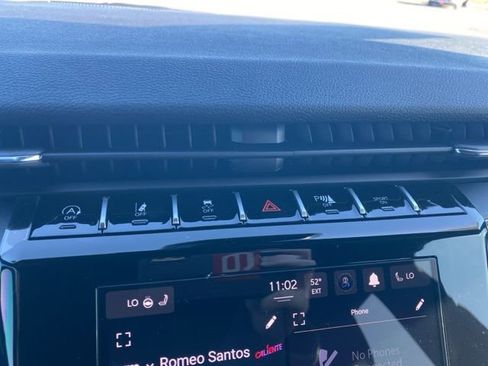 New 2025 Jeep Grand Cherokee Altitude image 22