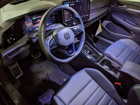 New 2026 Volkswagen Golf image 9