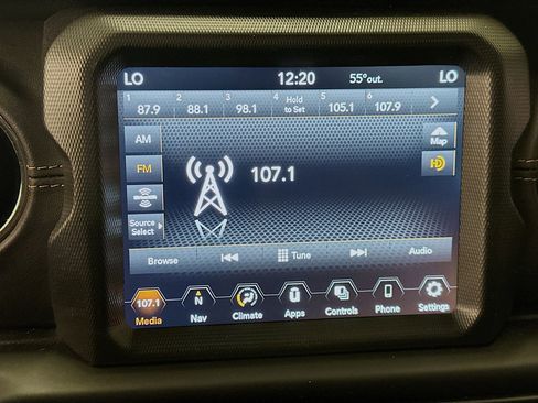 Used 2023 Jeep Wrangler Unlimited Sahara image 21