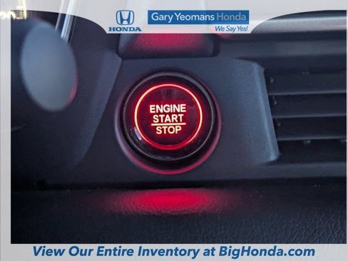 Certified 2025 Honda Pilot Sport image 27