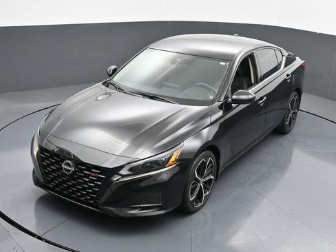 Used 2023 Nissan Altima 2.5 SR image 30