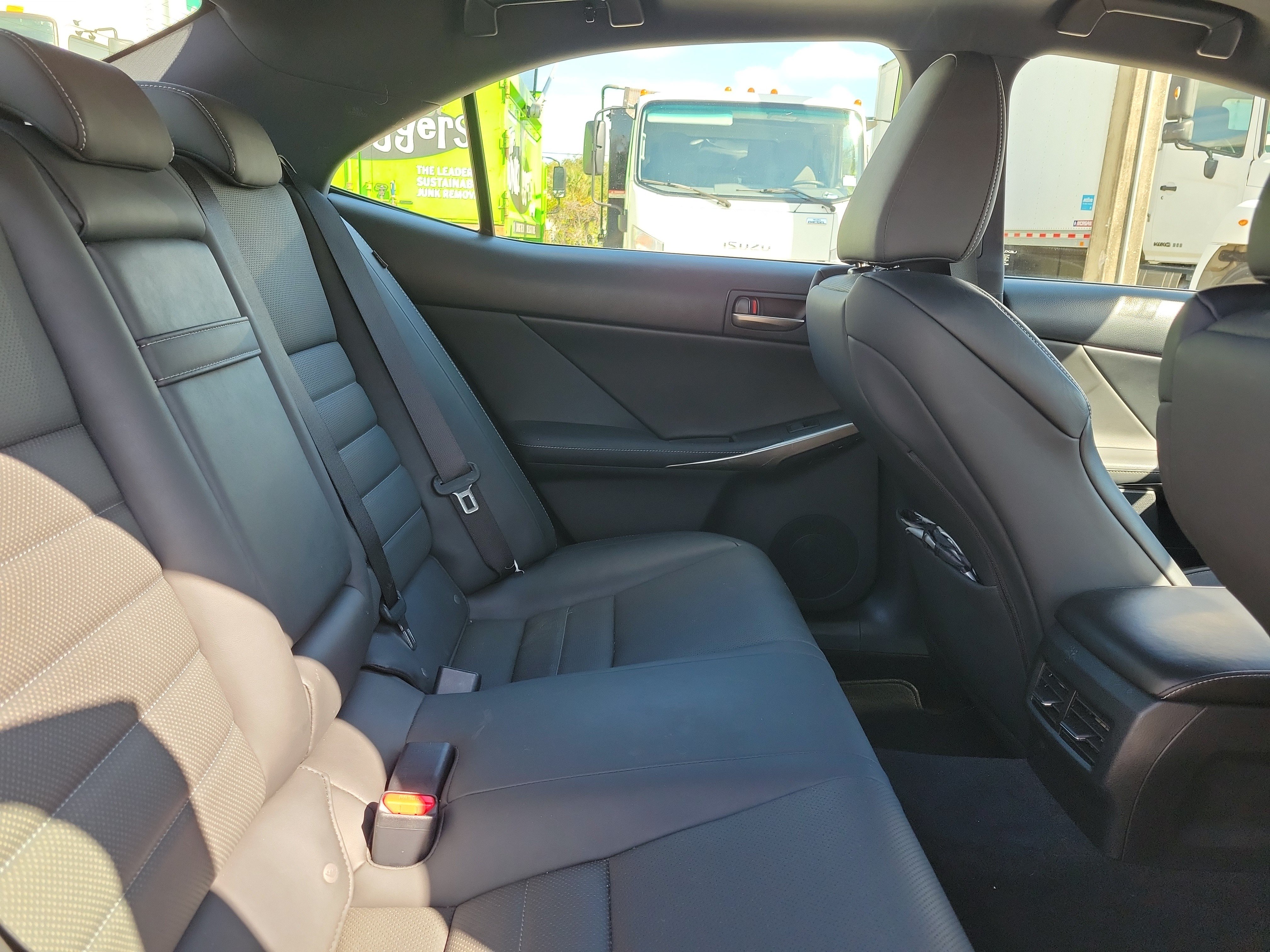 Used 2020 Lexus IS 300 F Sport w/ F Sport Package RWD image 7